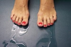 Хвороба мокрих шкарпеток