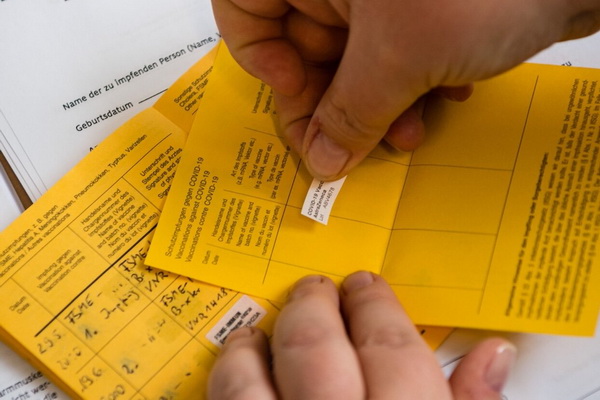 Какие прививки рекомендуется взрослому человеку?