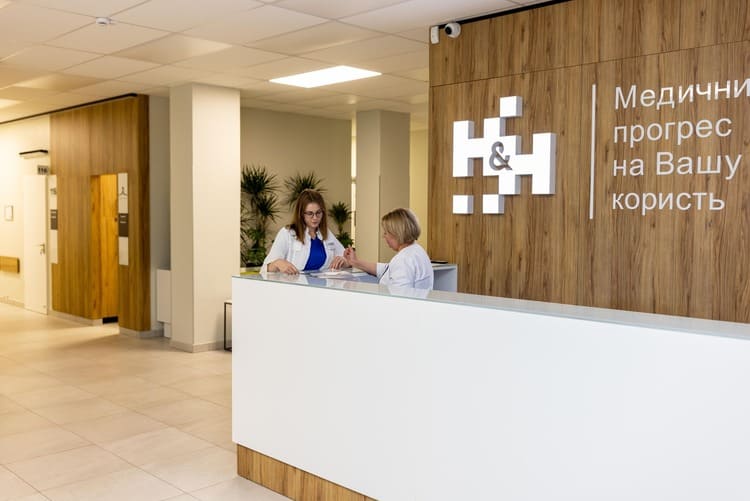 Медицинский центр на Берестейском